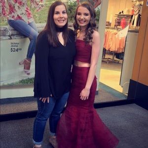 Meet your Posher, Leslie